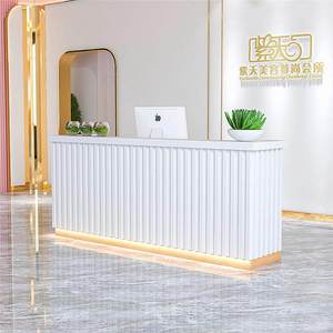 <span class=keywords><strong>Comptoir</strong></span> <span class=keywords><strong>de</strong></span> <span class=keywords><strong>caisse</strong></span> au design minimaliste <span class=keywords><strong>pour</strong></span> magasin <span class=keywords><strong>de</strong></span> vêtements <span class=keywords><strong>pour</strong></span> femmes, bar, <span class=keywords><strong>salon</strong></span> <span class=keywords><strong>de</strong></span> beauté, <span class=keywords><strong>salon</strong></span> <span class=keywords><strong>de</strong></span> <span class=keywords><strong>coiffure</strong></span> et réception - Product Image 3