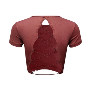 Haut court de yoga d'été personnalisable, respirant et léger, avec bretelles sexy au dos, coussinet de poitrine, manches longues, grandes tailles, coupe ajustée - Product Image 6