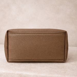 Bolso de hombro de cuero genuino elegante y de excelente calidad para damas, con cierre de cremallera y cómodo para llevar, proveedor indio. - Product Image 4