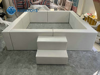 Structure de jeu intérieure commerciale de grande taille pour enfants, avec piscine à balles en mousse PU blanche et toboggan, haute capacité