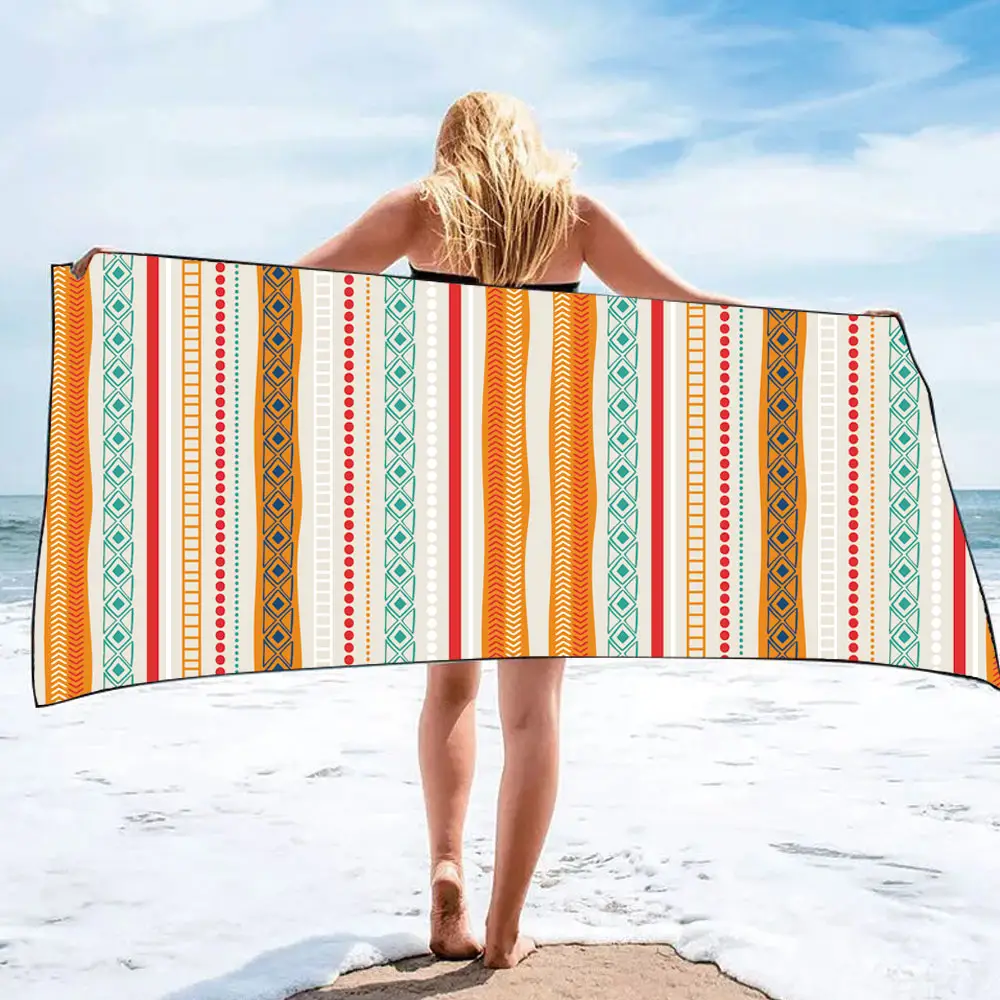 Asciugamano personalizzato senza Logo di sabbia stampa del mercato europeo asciugamano da mare in microfibra ad asciugatura rapida
