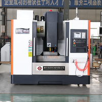 Centre d'usinage vertical de haute précision VMC855 Machines de fraisage et de gravure CNC à 3/5 axes Système de contrôle FANUC Cône de broche BT40