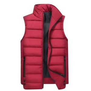 Wholesale Sleeveless Puffer <strong>Vest</strong> Heavyweight Warm Padded Outdoor Winter Jacket Customized Windproof Light Fabric OEM <strong>Vest</strong> - Product Image 4