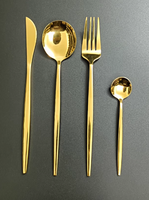 Vente chaude 24 ensembles de couteau de vaisselle en acier inoxydable, fourchette et cuillère 6 personnes hôtel couteau à steak occidental, fourchette et cuillère