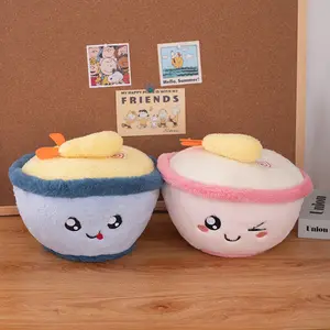 2022 juguetes de peluche lindo divertido Ramen Bowl Tempura camarones fritos un tazón de fideos juguetes de peluche creativo hogar almohada al por mayor