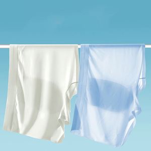 Calzoncillos bóxer de punto de seda helada para hombre, de tiro medio, antibacterianos, de secado rápido, transpirables, ecológicos y sin costuras. - Product Image 3