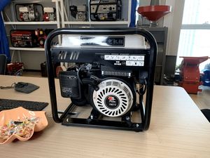 Generador Inverter Portátil de Gasolina Monofásico de 3kW 4kW 3000W 4000W con Marco Abierto, Tanque de Combustible de 10L y Arranque por Retroceso - Product Image 3