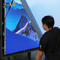 Wasserdichter COB-TV für den Außenbereich mit Hochkontrast-Freistanddesign für U-Bahn-Aufzüge, Flughafenwerbung und Videowände
