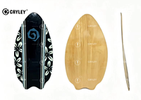 Skimboard en bois avec rayures florales et motifs tourbillonnants pour les sports nautiques de plage