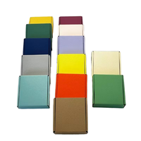 Boîte en carton ondulé de vernissage brillant avec revêtement UV personnalisé pour bijoux montres parfumées-papier kraft couleur imprimée en relief