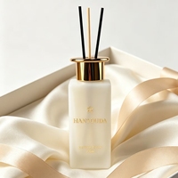 Bouteilles diffuseurs de parfum carrées en verre transparent personnalisées de 120 ml/200 ml/250 ml avec bouchon estampé or, vides, pour la maison