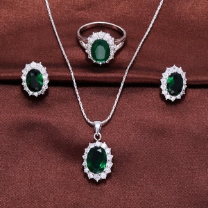 Lớn Đá Vòng Shiny Emerald Sapphire Aquamarine Garnet Trắng <span class=keywords><strong>Cubic</strong></span> <span class=keywords><strong>Zirconia</strong></span> Vòng Bông Tai Dây Chuyền Bộ Cho Phụ Nữ Cho Nam Giới - Product Image 2