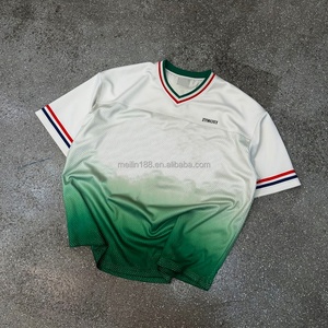 เสื้อสตรีทแวร์ฤดูร้อนสำหรับผู้ชาย โพลีเอสเตอร์ทรงโอเวอร์ไซส์ ลายไล่เฉดสีแบบเสื้อฟุตบอล คอวี ผ้าตาข่าย - Product Image 1