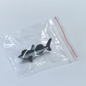 <span class=keywords><strong>Precio</strong></span> de fábrica: Pines de solapa personalizados de dibujos animados, insignias de metal chapadas en negro, pin de esmalte suave con diseño de <span class=keywords><strong>peces</strong></span> personalizados - Product Image 6