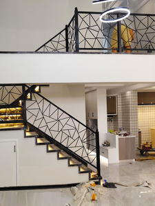 Système de balustre intérieur en acier inoxydable Rampe d'<span class=keywords><strong>escalier</strong></span> en métal <span class=keywords><strong>avec</strong></span> poteau Clôture Quincaillerie tubulaire en acier Main courante en <span class=keywords><strong>corde</strong></span> Rampe de balcon - Product Image 6