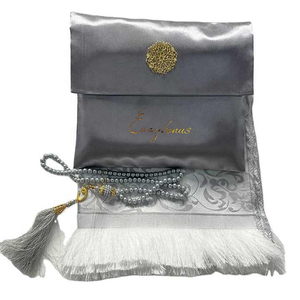 Muslimischer Gebets teppich Set mit elegantem Beutel 99 Perlen Perlen gebet Tasbih Tragbare Gebets matte für Frauen Eid Hochzeits geschenke - Product Image 4