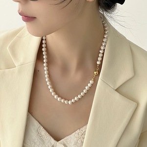 Collar de Perlas de Agua Dulce Estilo Francés con Hilo Natural y Cierre Magnético, Cadena Elegante para la Clavícula - Product Image 3