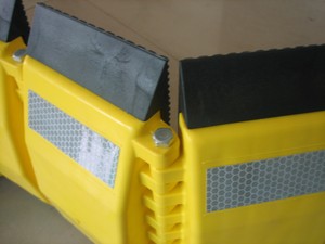 Độ bền lâu dài PVC tốc độ vết sưng phản xạ tốc độ di động va chạm an toàn bướu kịp thời đảm bảo an toàn đường bộ - Product Image 6