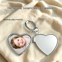 Miroir compact en alliage de zinc en forme de cœur, porte-clés, logo personnalisé en relief, mini miroir de maquillage de poche, cadre photo, médaillon, cadeau