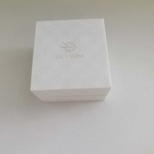 Boîte à bijoux en papier carrée en velours blanc, design spécial mariage pour femme, double boîte à alliances - Product Image 2