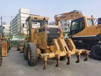 Niveleuse Caterpillar 140G/140H importée du Japon avec ripper, moteur, boîte de vitesses et pompe – Occasion, 2295 heures de service