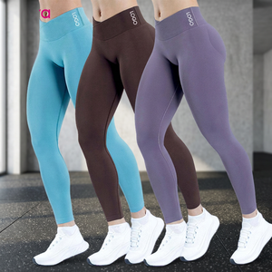 Leggings de sport pour femme, unis, sans couture, taille élastique, longueur intégrale, extensibles dans les quatre sens, avec effet froncé aux fesses, pour yoga et fitness - Product Image 3