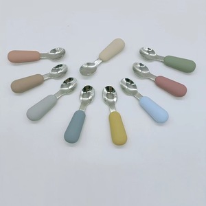 Livraison rapide de qualité alimentaire sans BPA infantile asperge forme poignée Silicone aciers inoxydables fourchette et cuillère ensemble pour les enfants - Product Image 3