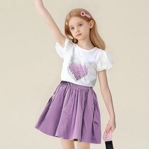 Ensemble deux pièces pour filles, t-shirt à manches bouffantes à imprimé cœur et <span class=keywords><strong>jupe</strong></span> plissée, tenue décontractée d'été pour enfants, vêtements pour enfants - Product Image 3