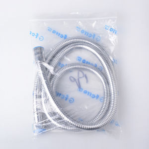 Tuyau de <span class=keywords><strong>douche</strong></span> <span class=keywords><strong>anti</strong></span>-<span class=keywords><strong>torsion</strong></span> de remplacement pour salle de bains Tube de <span class=keywords><strong>douche</strong></span> en matériau personnalisé - Product Image 6