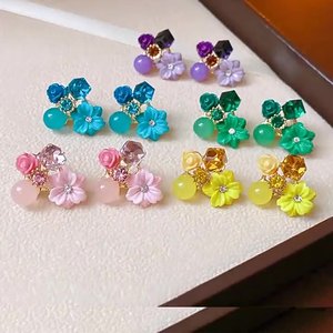 Boucles <span class=keywords><strong>d</strong></span>'oreilles personnalisées de style coréen pour <span class=keywords><strong>mariage</strong></span> et fête, exquises, en <span class=keywords><strong>cristal</strong></span> coloré violet et rose, motif floral - Product Image 2