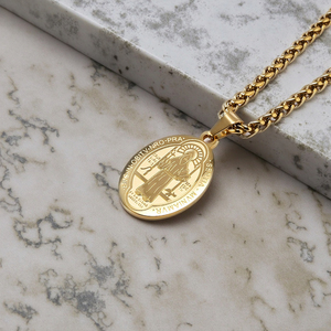 男性と女性のためのヨーロッパとアメリカのカトリックパトロン聖楕円メダルステンレス鋼ペンダントネックレスファッションジュエリー - Product Image 3