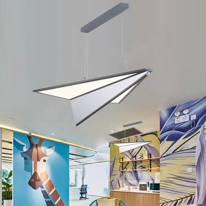 Lámpara de Techo Moderna Minimalista con Forma de Avión de Papel, Luz LED Rectangular Blanca de Múltiples Cabezas para Oficina, Cafetería, Habitación Infantil - Product Image 1