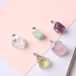 <span class=keywords><strong>Colgante</strong></span> de piedra natural cabeza de oro blanco dorado cristal crudo al por mayor <span class=keywords><strong>colgante</strong></span> de jade <span class=keywords><strong>colgante</strong></span> de <span class=keywords><strong>amatista</strong></span> irregular - Product Image 2