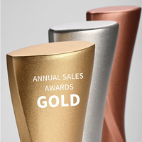 Trophée de forme personnalisé Modern MVP Unique Award Cup First Gold Prize Trophées for Business Giveaways Gifts