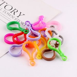 Boucles en plastique colorées pour bijoux et accessoires de sacs DIY, mélange de couleurs aléatoires, matériau PP respectueux de l'environnement - Product Image 2