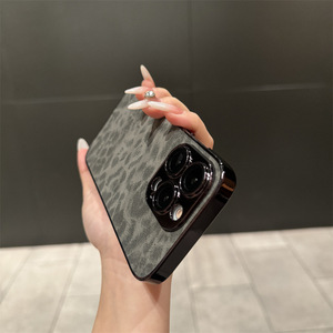 2025 nuovo Design di tendenza per <span class=keywords><strong>iPhone</strong></span> 17 16 15 14 <span class=keywords><strong>13</strong></span> <span class=keywords><strong>Pro</strong></span> Leopard cassa del telefono per <span class=keywords><strong>iPhone</strong></span> 17 <span class=keywords><strong>Pro</strong></span> <span class=keywords><strong>Max</strong></span> caso leopardo <span class=keywords><strong>con</strong></span> la <span class=keywords><strong>copertura</strong></span> della macchina fotografica - Product Image 5