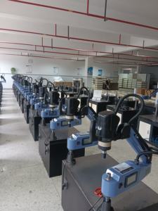 Macchina Foratrice a Colonna CNC Automatica M16 con Bracci Flessibili, Motore Elettrico, Alta Precisione, Soffiaggio d'Aria e Lubrificazione - Product Image 3