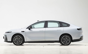 LEAPMOTOR B01 <span class=keywords><strong>2025</strong></span> Pure <span class=keywords><strong>Electric</strong></span> 430km Berline à volant gauche 5 places - Product Image 4