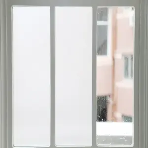 Bon prix film de verre dépoli pour fenêtre de bâtiment auto-adhésif feuille mate invisible film de fenêtre en verre gravé à l'eau-forte