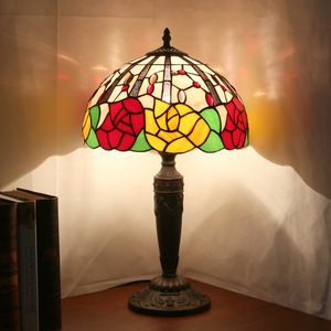 โคมไฟตั้งโต๊ะสไตล์ยุโรปย้อนยุค อบอุ่น น่ารัก ลายดอกกุหลาบ สำหรับห้องนั่งเล่นและห้องทำงาน-จัดจำหน่ายโดยตรงจากโรงงาน - Product Image 1