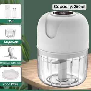Mini hachoir électrique rechargeable USB 250 ml pour ail, idéal pour le camping, les voyages, la préparation des repas et la cuisine compacte - Product Image 4