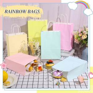 Sacs cadeaux en papier kraft personnalisés avec poignées, logo en relief, durables, recyclables, plusieurs tailles pour la promotion et le shopping - Product Image 4