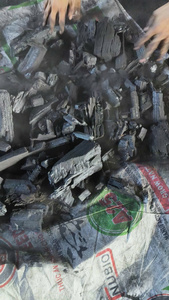 TPN High Carbon Industrial Lump Charcoal Bulk Wholesale Supplier OEM Available ≥2.5 hour Burning Duration - Product Image 3