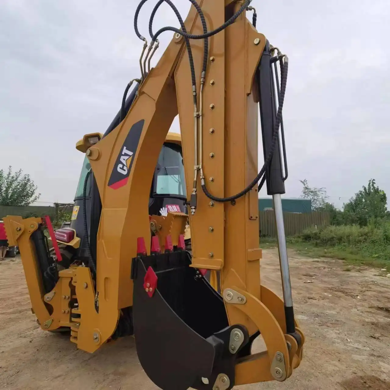 90% new cost-effective small displacement large used 420F front excavator and rear shovel for sale