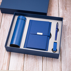 Set de Cuaderno A5 de Hojas Sueltas con Cargador Inalámbrico, Batería Externa USB de 10000mAh, Taza Térmica Impermeable y Cubierta de Cuero PU Personalizable - Product Image 1