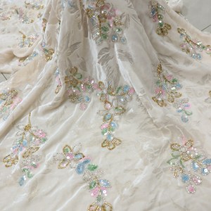 Tissu en velours de rayonne de luxe avec motif floral 3D perlé et broderie fil doré, artisanat lourd pour abayas et robes de soirée haut de gamme - Product Image 5