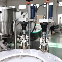 Machine de remplissage automatique de bouteilles de liquide par pulvérisation de haute précision 10 ml-50 ml pour ligne de remplissage de boissons, produits chimiques et sirops