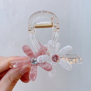Horquilla de tiburón de moda coreana para mujer, 8cm, cola de caballo con flor blanca y negra, pinzas para el pelo, joyería para el cabello para niñas dulces, pinzas para la mandíbula - Product Image 3