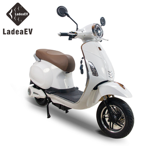 Nueva Motocicleta de Carreras 2025 de 60KM y 1000W con Batería Extraíble de 48V/60V, Velocidad de 55km/h - Product Image 4