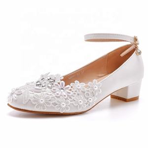 <span class=keywords><strong>3</strong></span> <span class=keywords><strong>cm</strong></span> Low Block Femmes Chaussures à talons Party Pumps Office Casual Shoes Lace White Wedding Sandals for Bride - Product Image 1